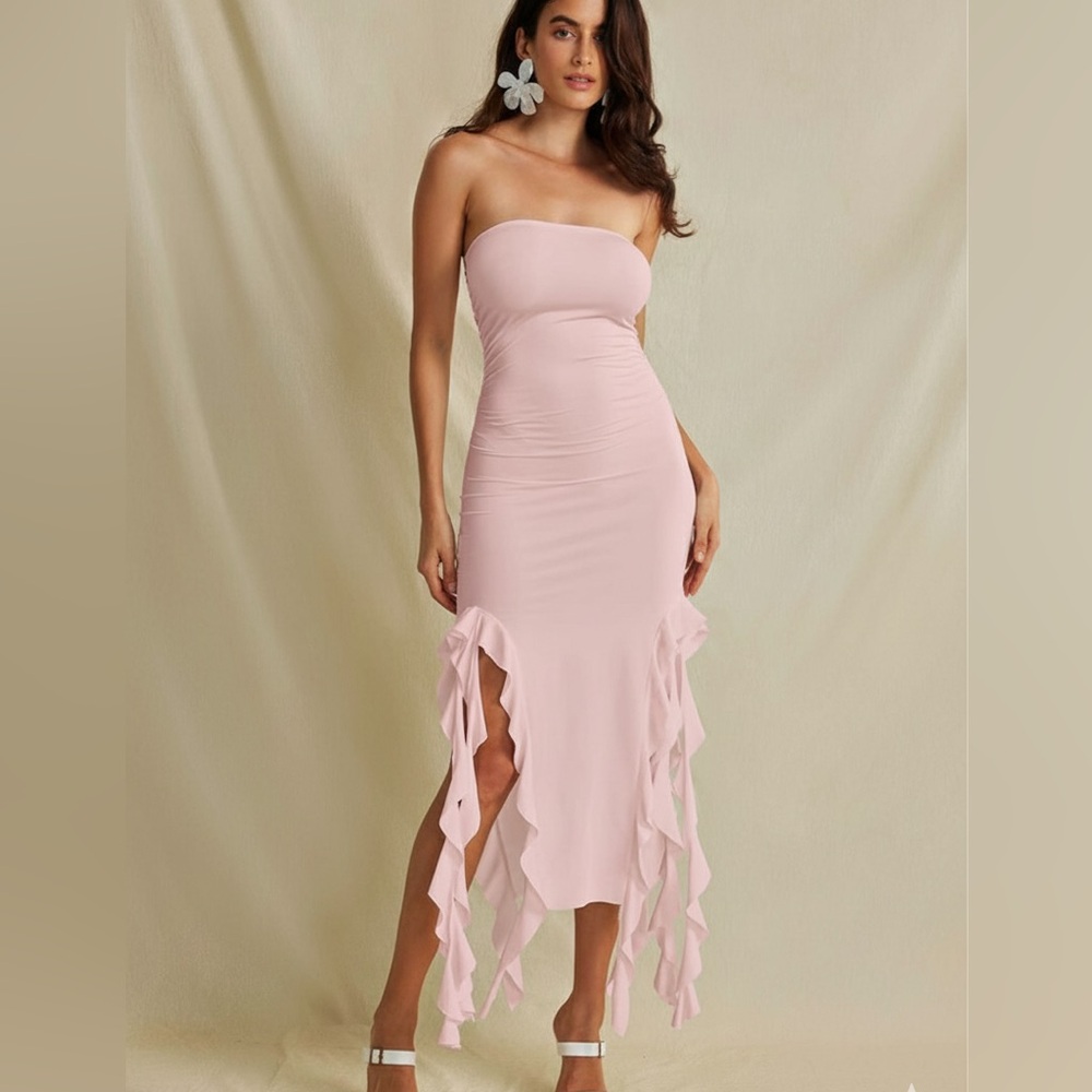 Commense Solid Ruffle Hem Ruched Tube Maxi Dress. Baby Pink size Large